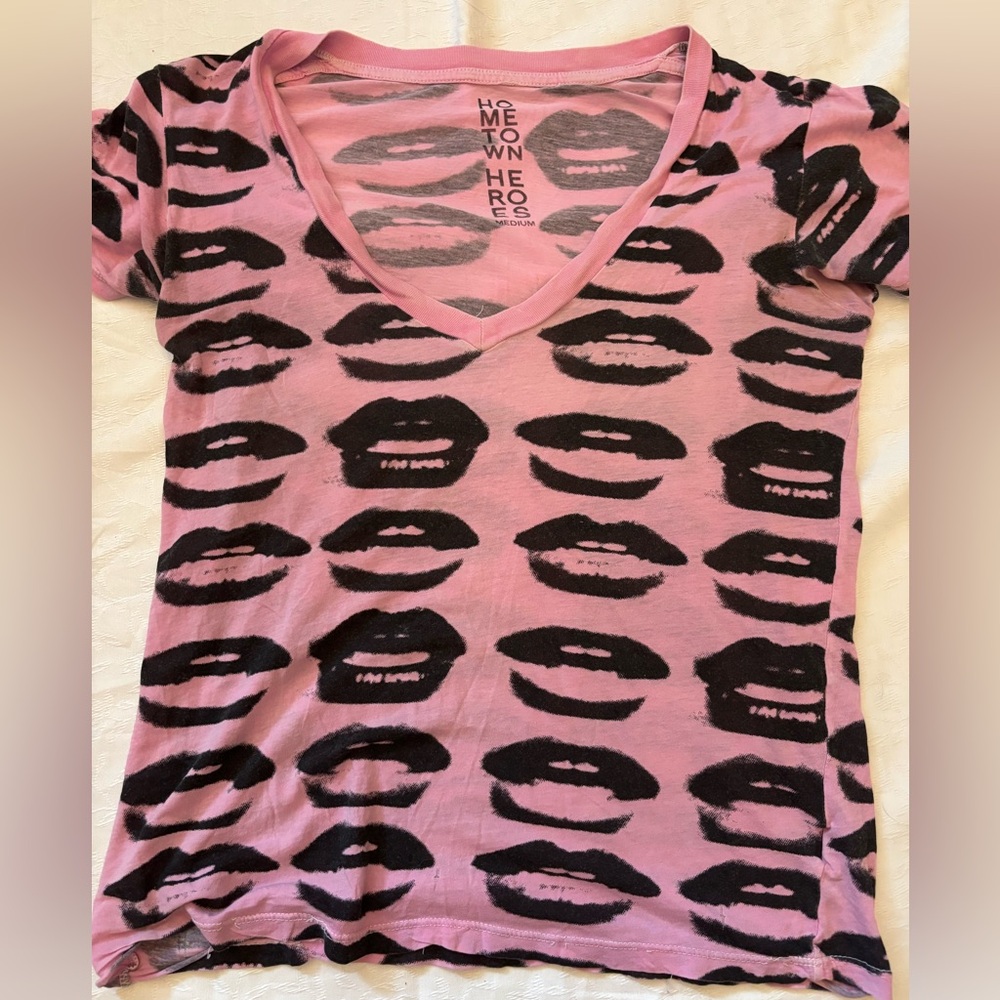 Hometown Heroes brand pink lipstick mark graphic tshirt